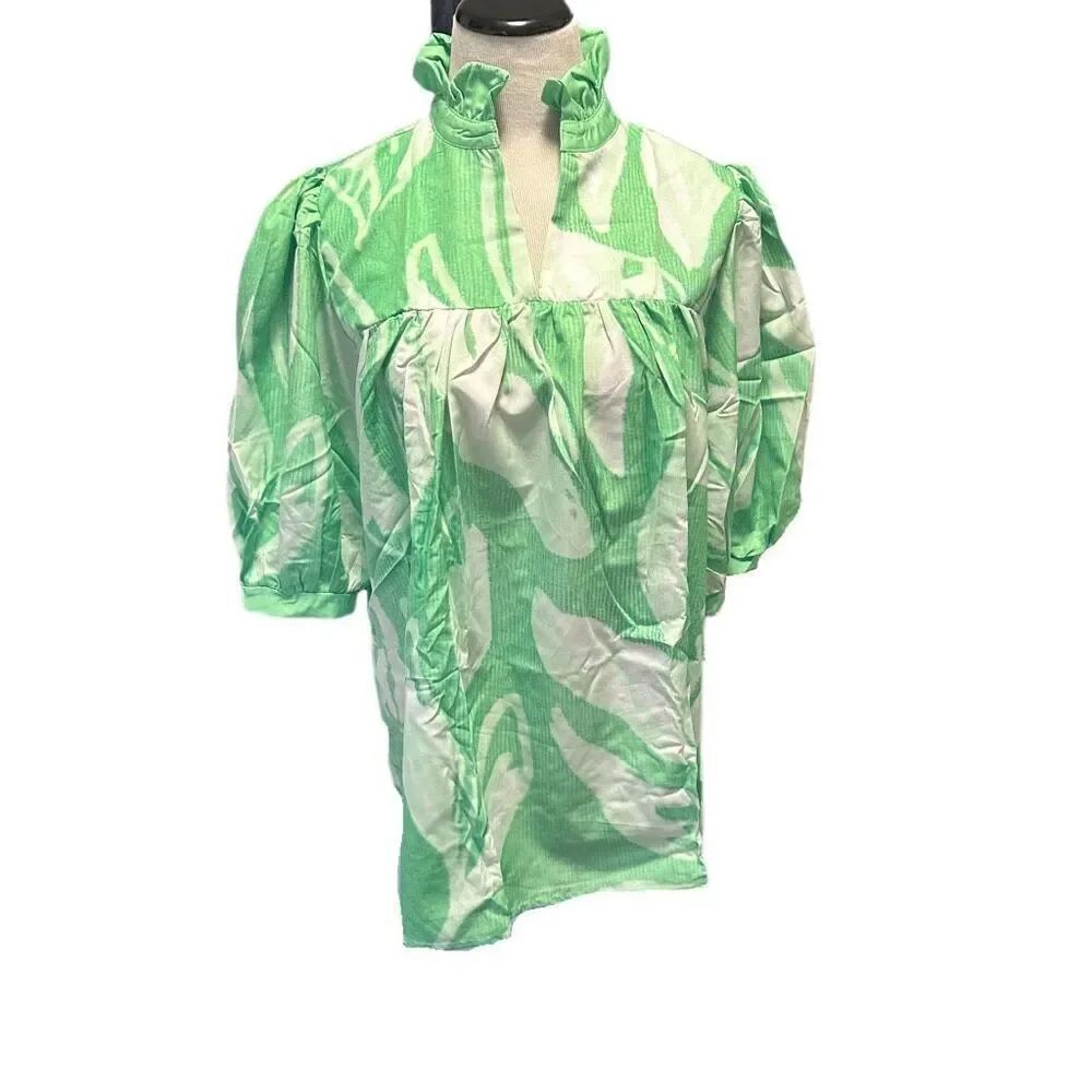 New! Green and White Tunic With Ruffled Collar Sz 3XL